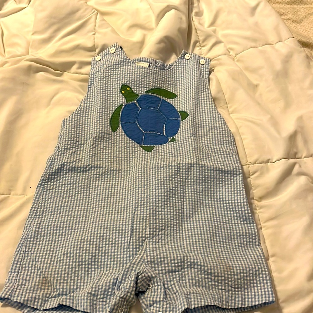 Z U boutique blue and white sear sucker in gingham.